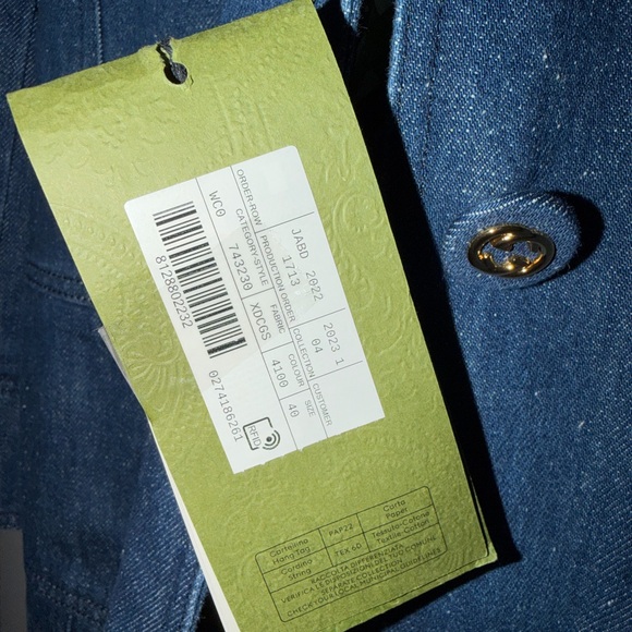 Gucci Women’s Indigo Denim Lapel Jacket with Patterned Lining - Picture 3 of 13